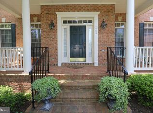4488 Arniel Pl, Fairfax, VA 22030