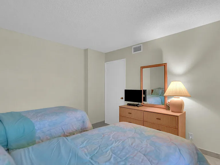 450 Egret Cir #9207 — Photo 12