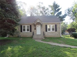 1701 S Ash Ave, Independence, MO 64052