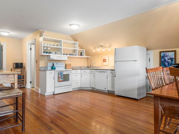20 Thomas Street, Portland, ME 04102