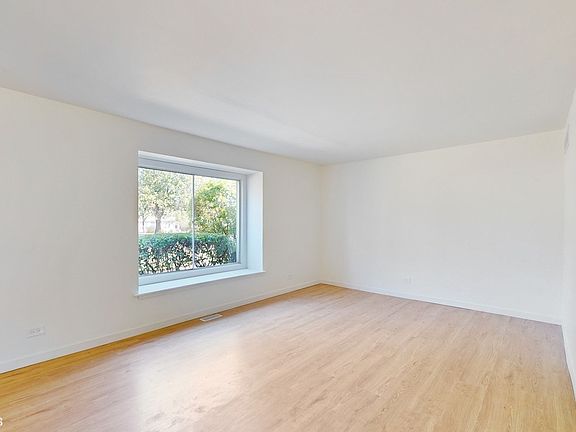 4th image of 4593 Provincetown Dr