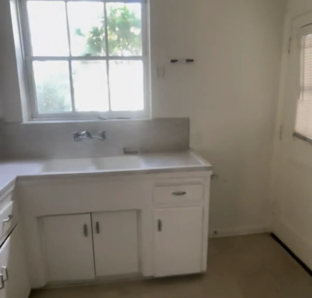2 bed, $3,750 — Photo 4