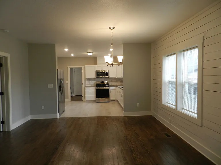 59 Joy Dr — Photo 3