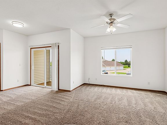 2nd image of 1825 SW White Birch Cir Unit 3