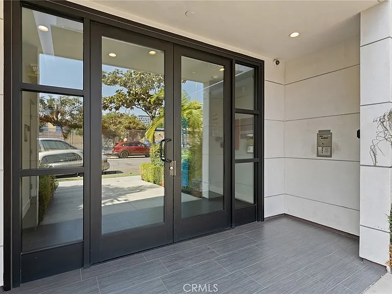 5820 La Mirada Ave #302 — Photo 33