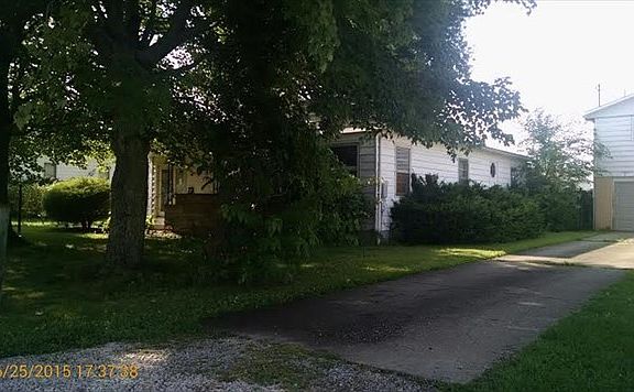 3rd image of 1430 Poplar St