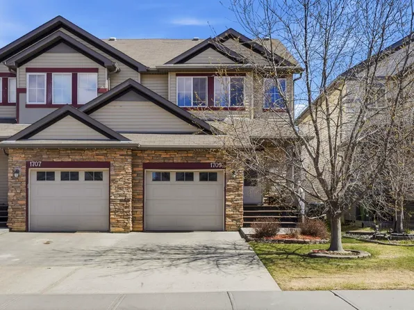 1709 64th St SW, Edmonton, AB T6X 0M8