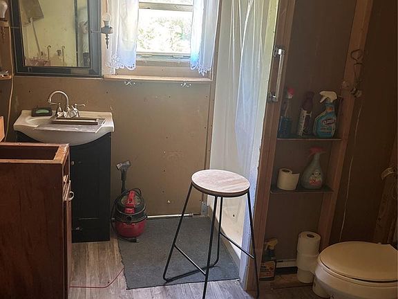 5th image of 2512 W 24th St
