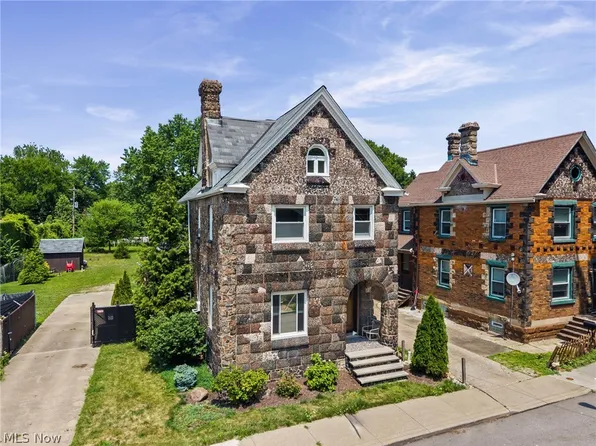 5822 Ellen Ave, Cleveland, OH 44102