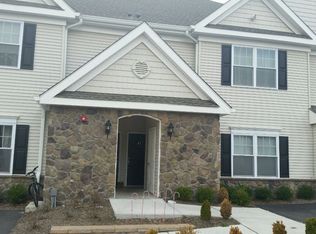 41 Red Oak Ct, Haskell, NJ 07420