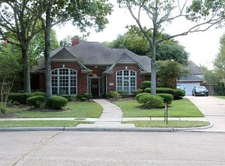 1823 Orchard Country Ln, Houston, TX 77062