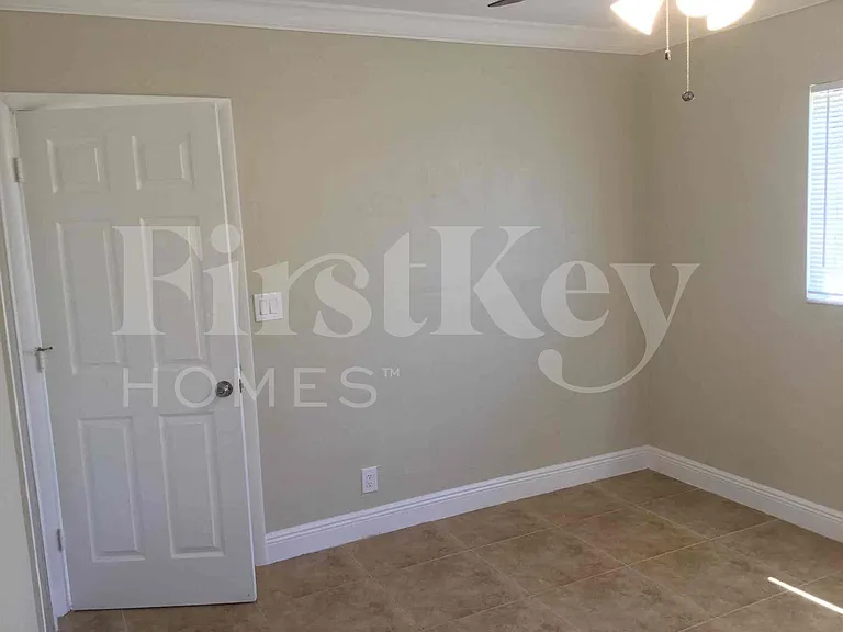 7361 Arthur St — Photo 17