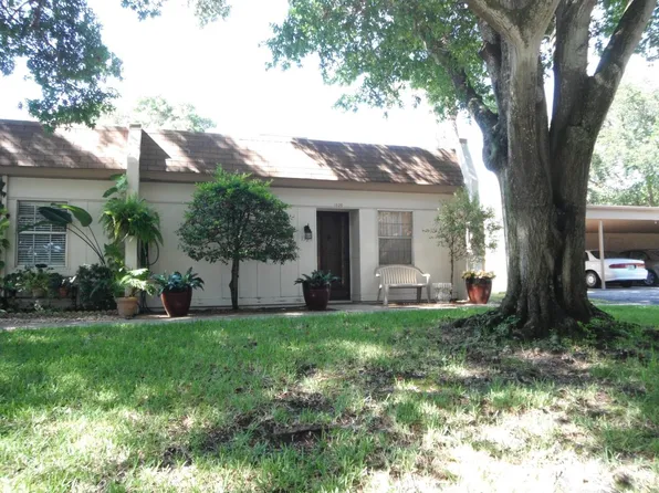 1525 Arrowhead Cir W, Clearwater, FL 33759