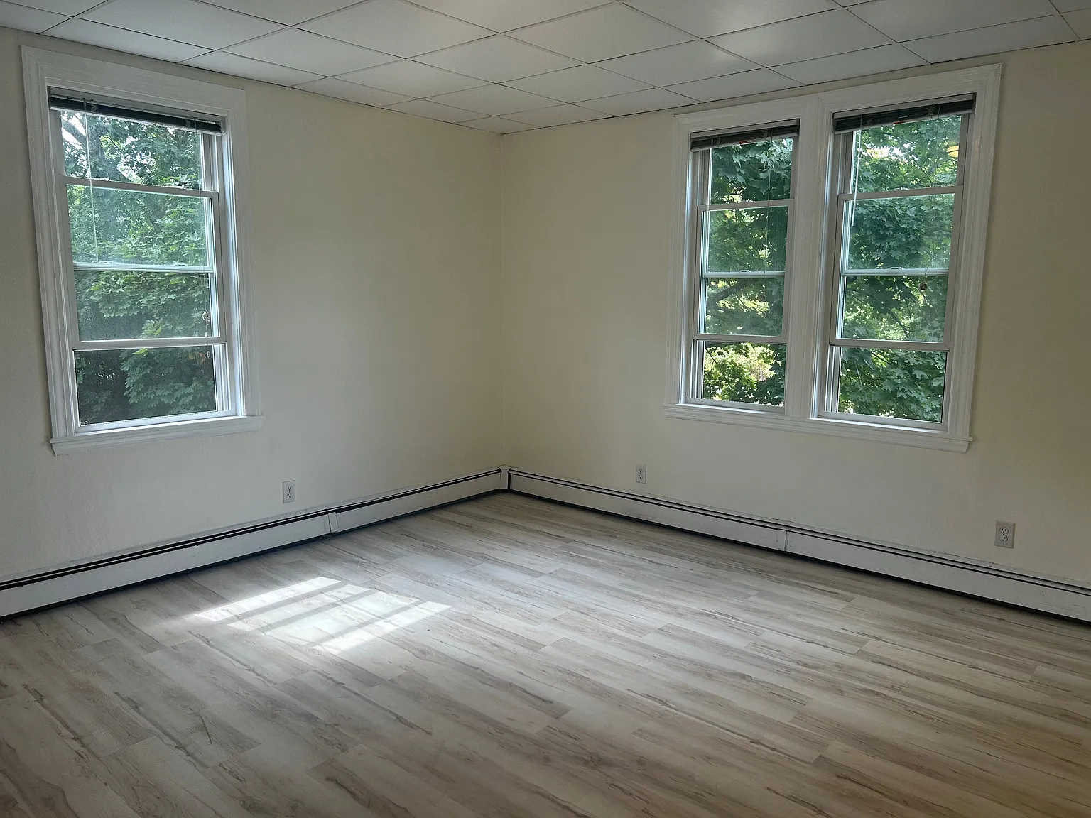 2 bed, 800 sqft, $2,100 — Photo 4