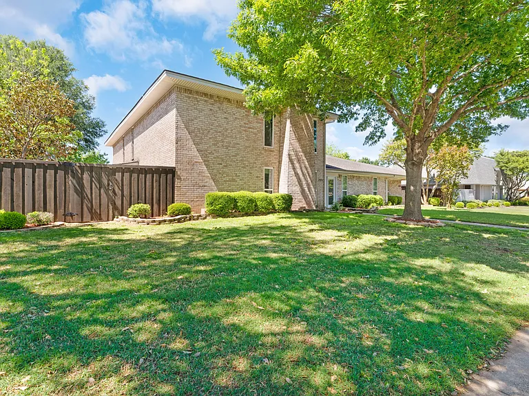 2907 Country Place Ct — Photo 15