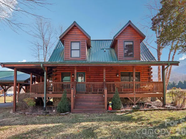 54 Meandering Way, Maggie Valley, NC 28751