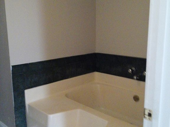 soaker tub 