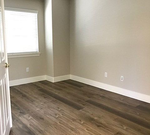 2nd image of 2889 Plaza Del Amo Unit 132