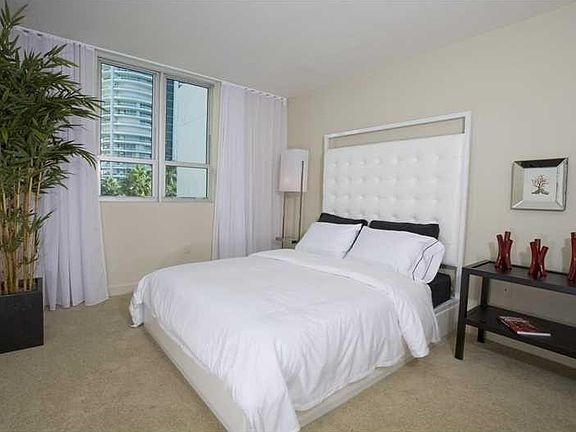 4th image of 1551 Brickell Ave #2