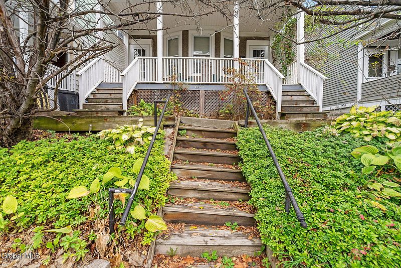 2nd image of 687 Myrtle Avenue