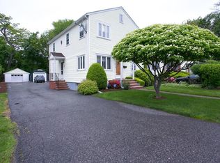 68 Lakeview Ter, Waltham, MA 02451