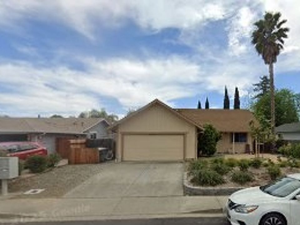 1st image of 1118 Woodridge Dr