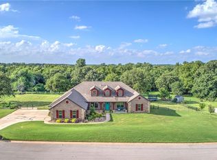 11055 Green Meadows Dr, Edmond, OK 73025