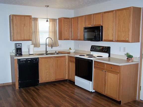 3rd image of 7738 Lupine Dr