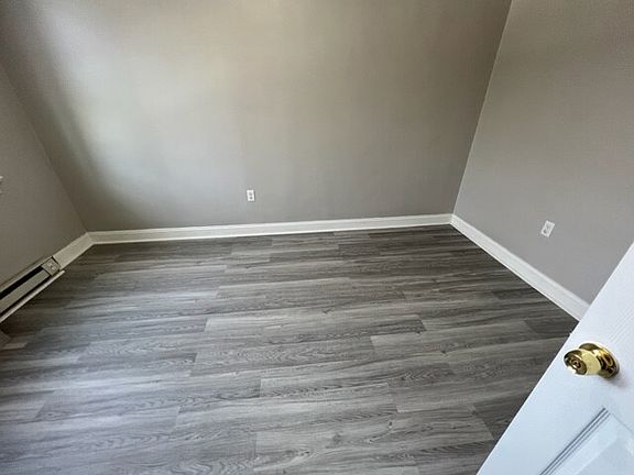 4th image of 125 E Bettlewood Ave #10998849