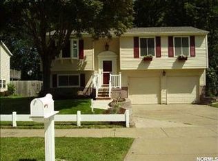 545 Trailwood Dr, Painesville, OH 44077