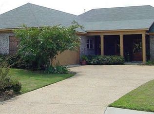 157 W Elbridge Way, Canton, MS 39046