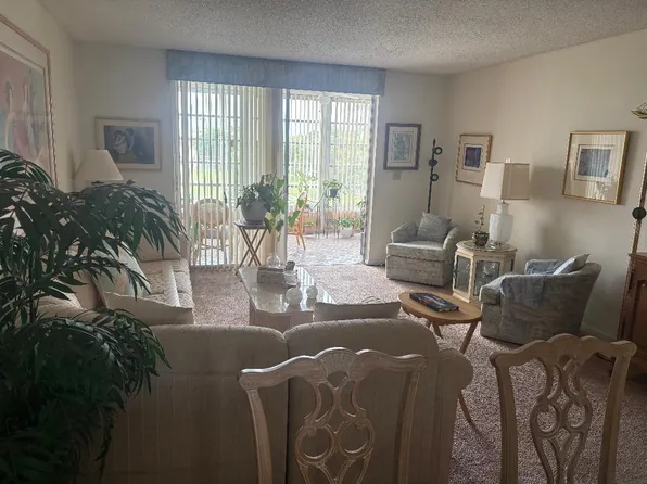 7301 NW 1st Street #406, Margate, FL 33063