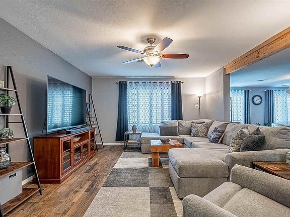 3rd image of 11464 E 28th Pl