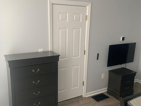 4th image of 174 Orland St #2