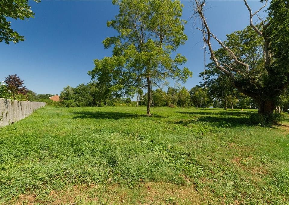 0 Peckham Ave, Middletown, RI 02842 Zillow