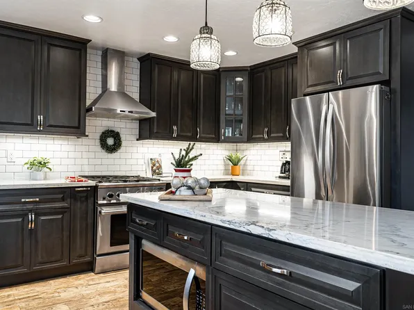 8511 Fensmuir St, San Diego, CA 92123