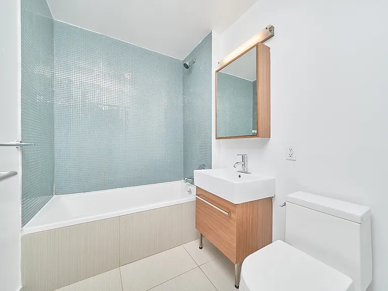 1209 Dekalb Ave #104 — Photo 7