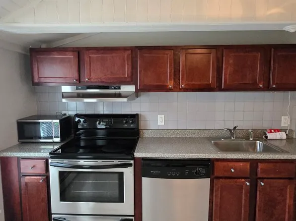 154 Washington St #11, Norwich, CT 06360