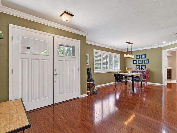 5th image of 4108 NW 33rd Pl