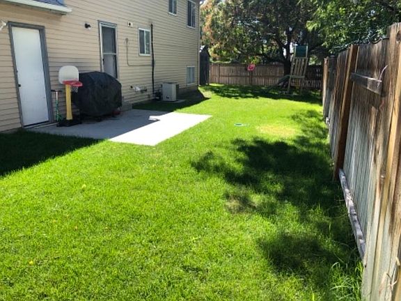4th image of 3092 S Pembroke Ln