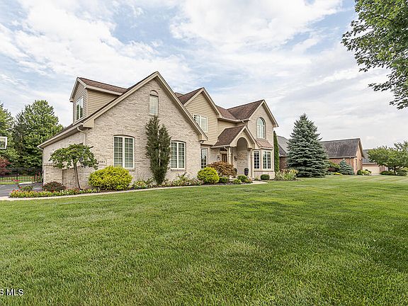 2nd image of 4810 Farm Creek Ln