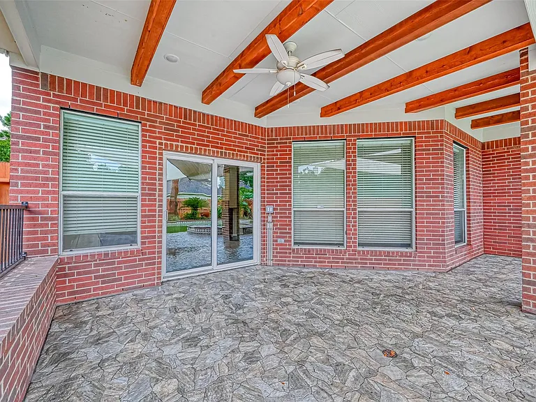 22011 Windmill Bluff Ln — Photo 38