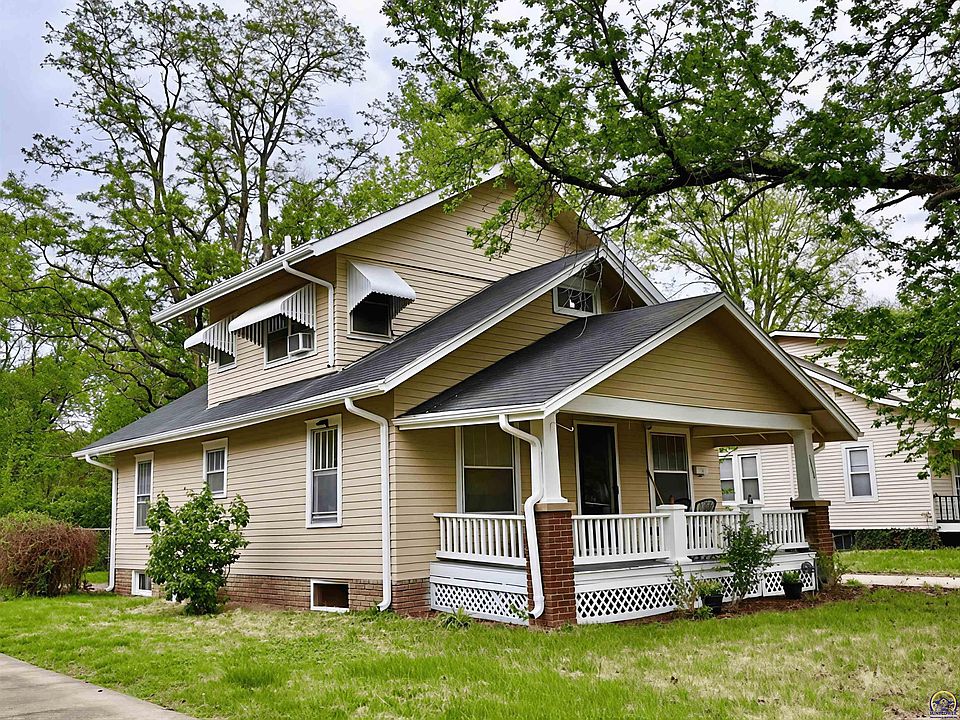1st image of 2220 SW Kensington Ct