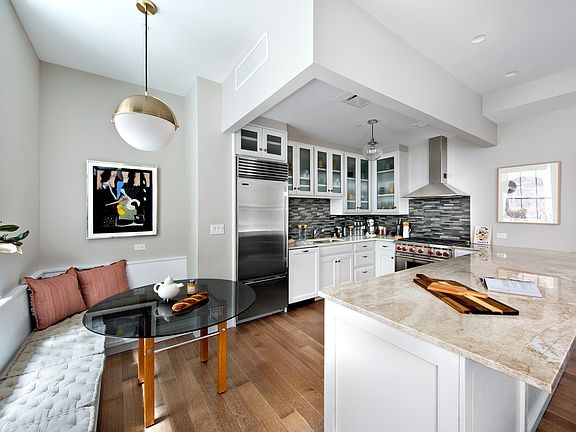 3rd image of 138 Pierrepont St APT 2A