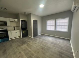 4815 E Washington St #4, Indianapolis, IN 46201