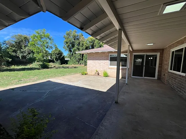 1157 East Ave — Photo 31
