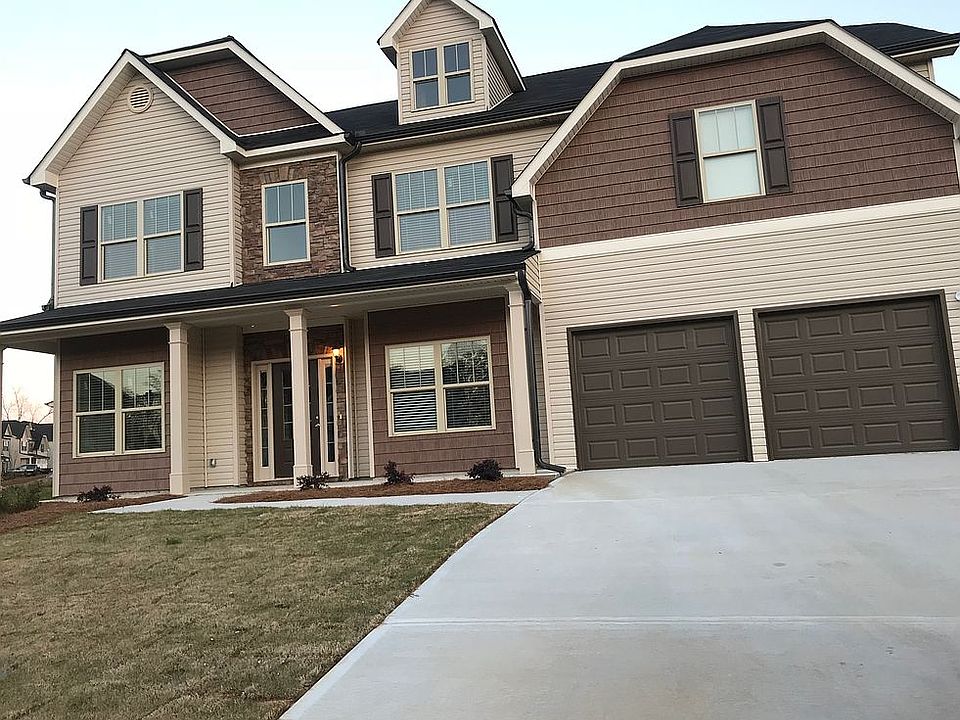 2nd image of 124 Stoney Creek Dr