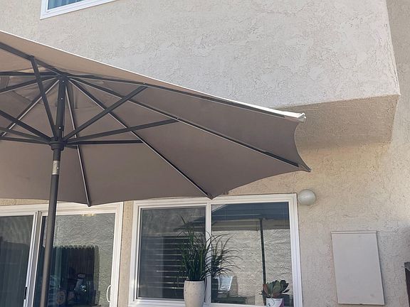 Outdoor Patio - Perfect for Outdoor Alfresco dining!