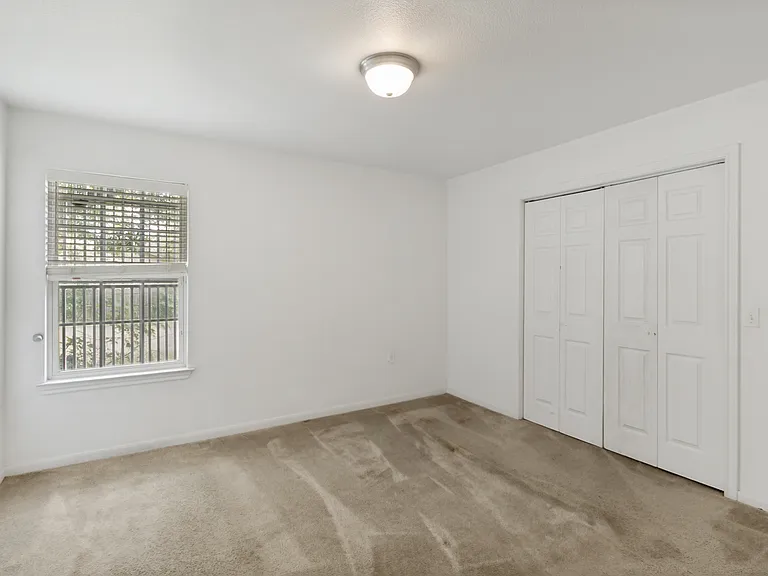 1834 Bayside St — Photo 5