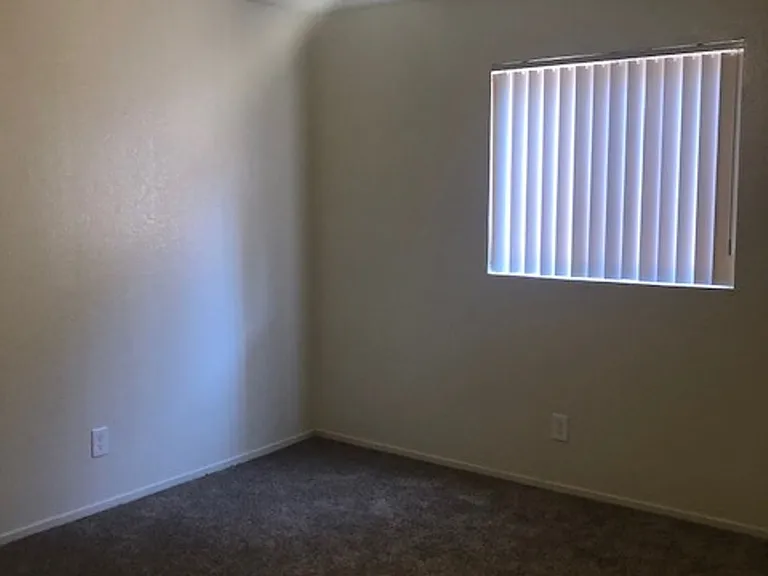 3330 E Dakota Ave — Photo 17